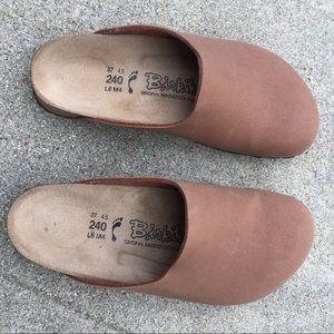 Birkenstock Birki's size 37 euro slip on beige